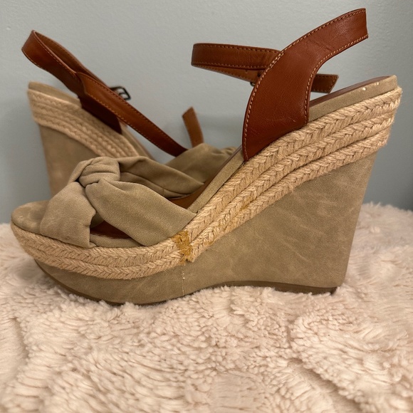 Material Girl Wedges - Picture 4 of 6